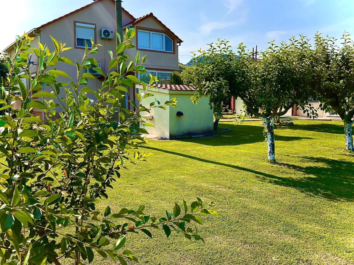 Apartment Helena Airport Podgorica Esterno foto